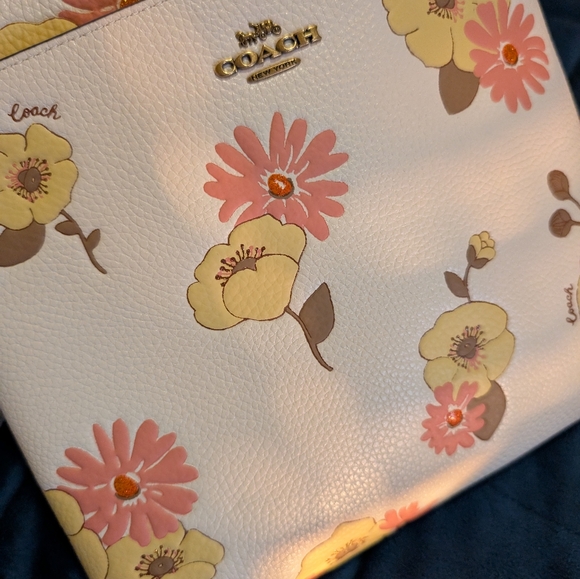 Coach cross body bag - Picture 3 of 4